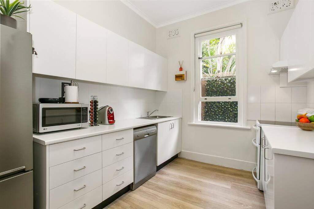 Heart Of Coogee - Semi/2 Bed Federation House & Ac
