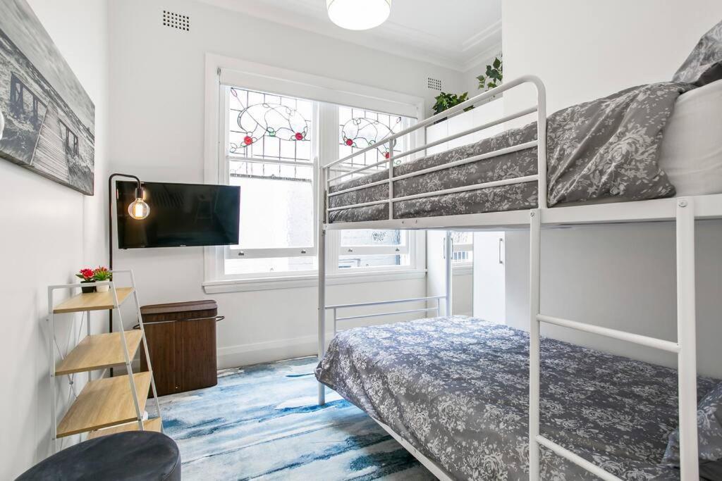 Heart Of Coogee - Semi/2 Bed Federation House & Ac